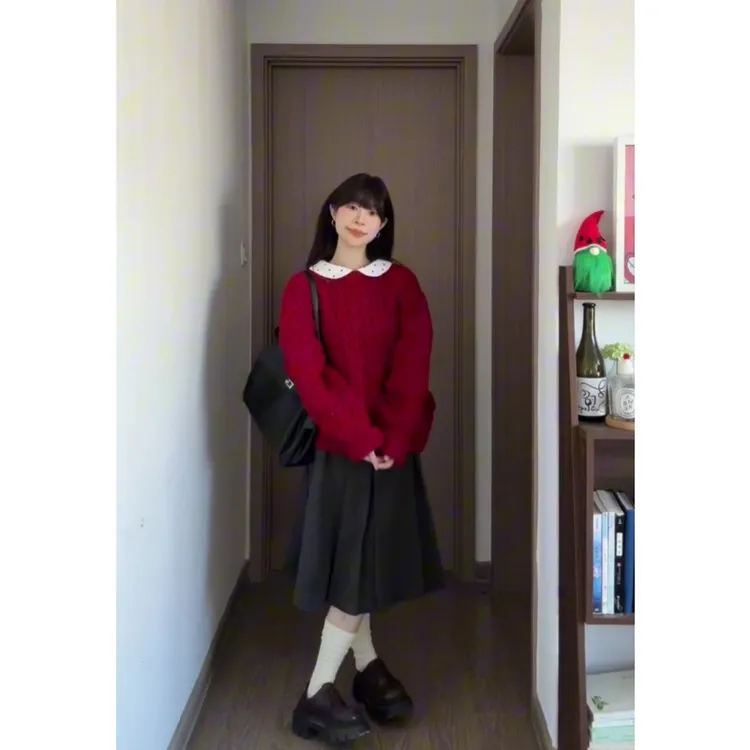 冬季韩系白色娃娃领内搭打底衫高级感时髦纯色毛衣高腰显瘦半身裙