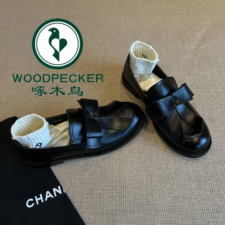 啄木鸟圆头蝴蝶结英伦风乐福鞋一脚蹬复古学院单鞋低跟小皮鞋女秋
