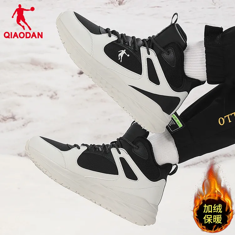 乔丹官方秋冬新款防水运动男士工装增高防滑加绒保暖高帮马丁靴男