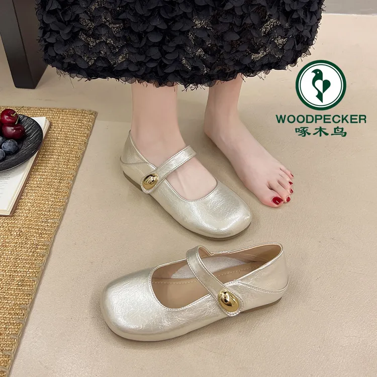 啄木鸟两穿玛丽珍鞋女2025新款秋季平底豆豆鞋软底法式配裙子单鞋