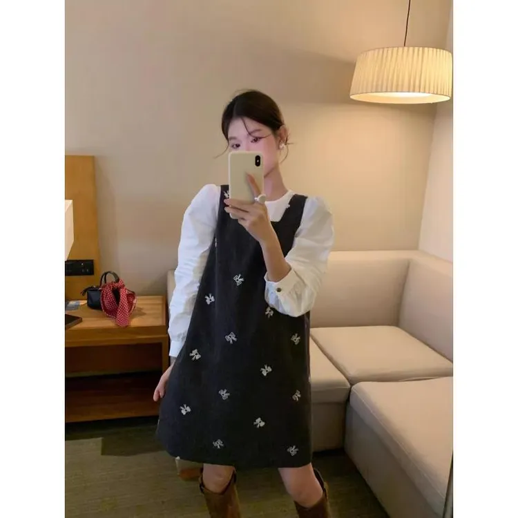 法式富家千金减龄套装蝴蝶结刺绣背心连衣裙女秋季长袖衬衫两件套