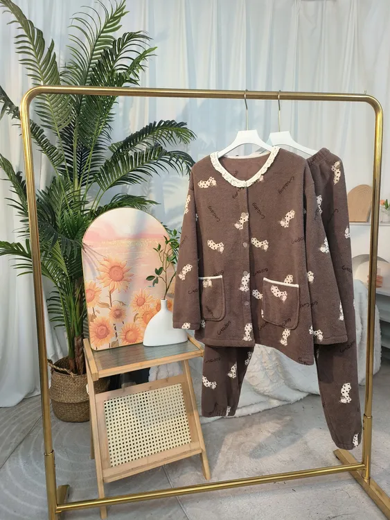 初初家冬季新款女士双面雪粒绒套装加肥加大圆领开衫家居服套装