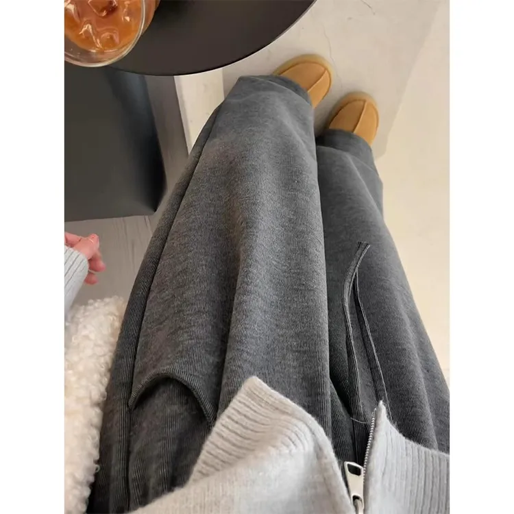 冬季加绒羊羔绒垂感休闲直筒糯米裤灰色阔腿裤女春秋2025新款高腰