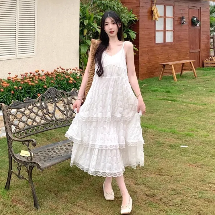 大码胖MM显瘦白色法式无袖吊带连衣裙子女夏季别致遮肚蛋糕长裙子