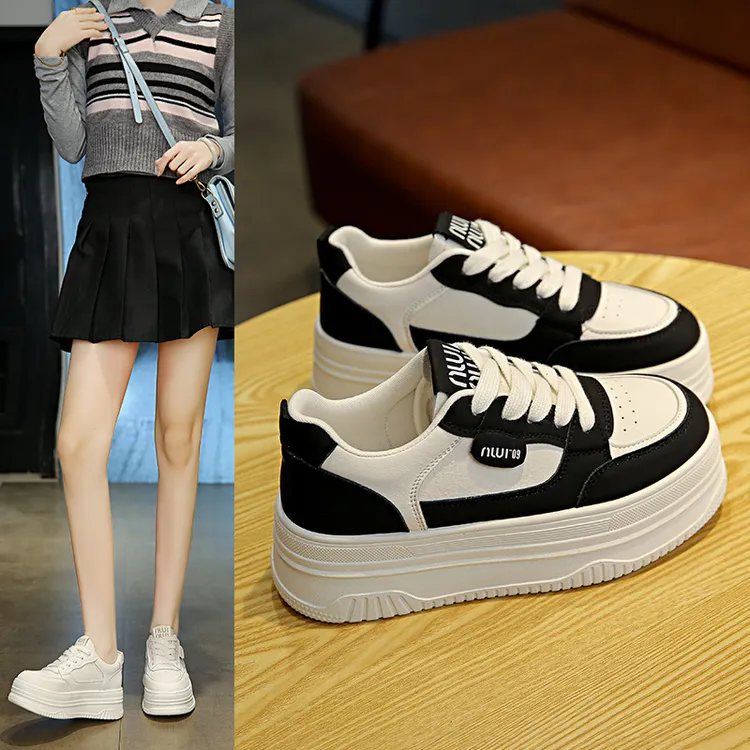 小白鞋2026春季新款时尚潮流爆款百搭松糕厚底皮面休闲板鞋女鞋