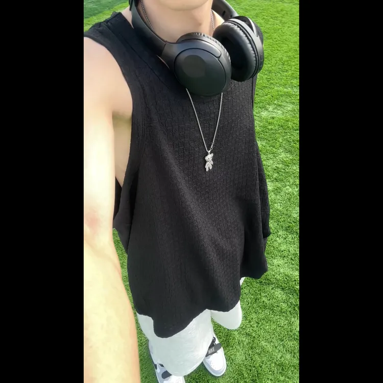 美式无袖冰丝透气背心夏季新款t恤宽松休闲肌理感潮牌v领无袖体恤