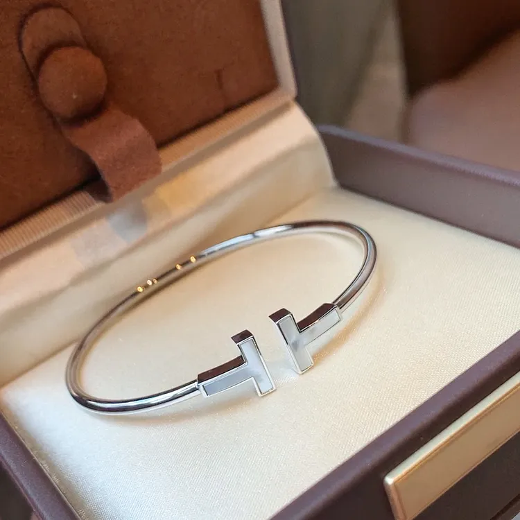 925银手镯 S925银T家爆款双T白贝手镯时尚气质轻奢百搭经典简约