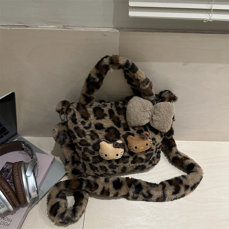 儿童包包毛绒豹纹包新款可爱单肩通勤大容量托特慵懒风通勤斜挎包