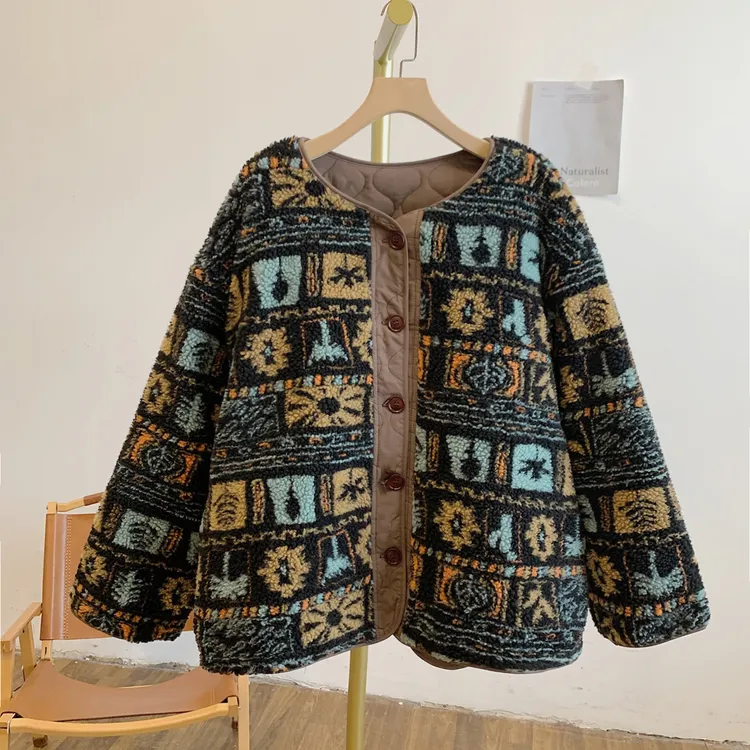 C5292夹棉羊羔绒慵懒民族风拼色圆领棉服外套