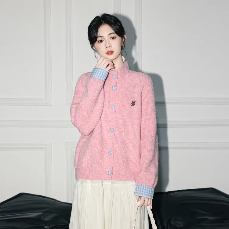粉色高领毛衣外套女秋冬2025秋季新款温柔风软糯立领针织开衫上衣