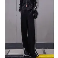 GIRDEAR/哥弟新款裤口开叉女直筒裤设计款立体褶车线休闲裤110010