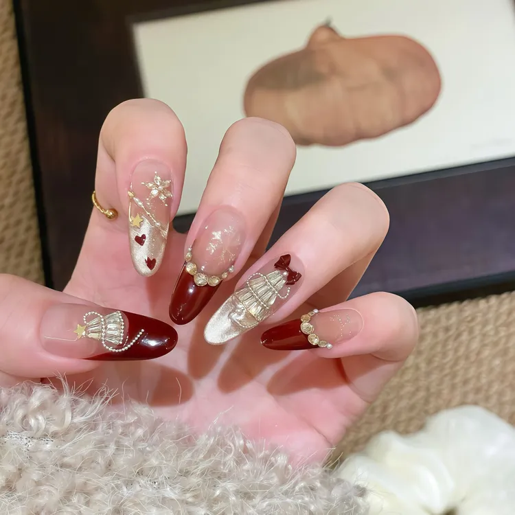 圣诞雪花猫眼锆石纯手工穿戴甲气质高级感显白成品美甲贴片假指甲