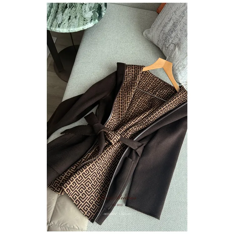 Innstudios 乌木棕双面连帽手工大衣