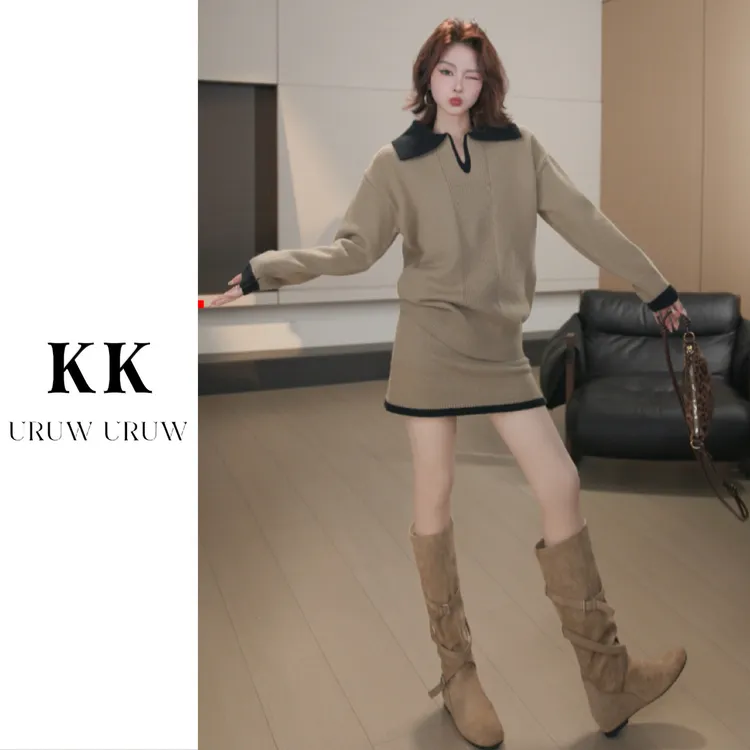 柯柯【拼色简调】休闲简约V领撞色翻领毛衣短裙套装KN365