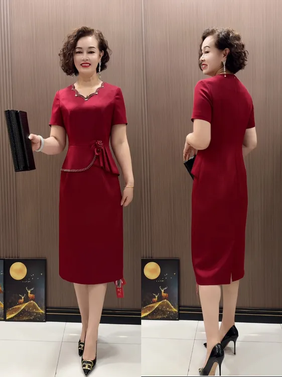 丫U时尚气质婚宴修身夏季显瘦中长款连衣裙