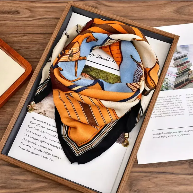 新款围脖气质百搭丝巾磁吸扣方巾棉麻围巾洋气柔软丝绵时尚丝巾