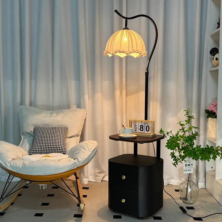 法式床头柜落地灯实木置物架一体立式台灯中古风卧室氛围茶几灯具