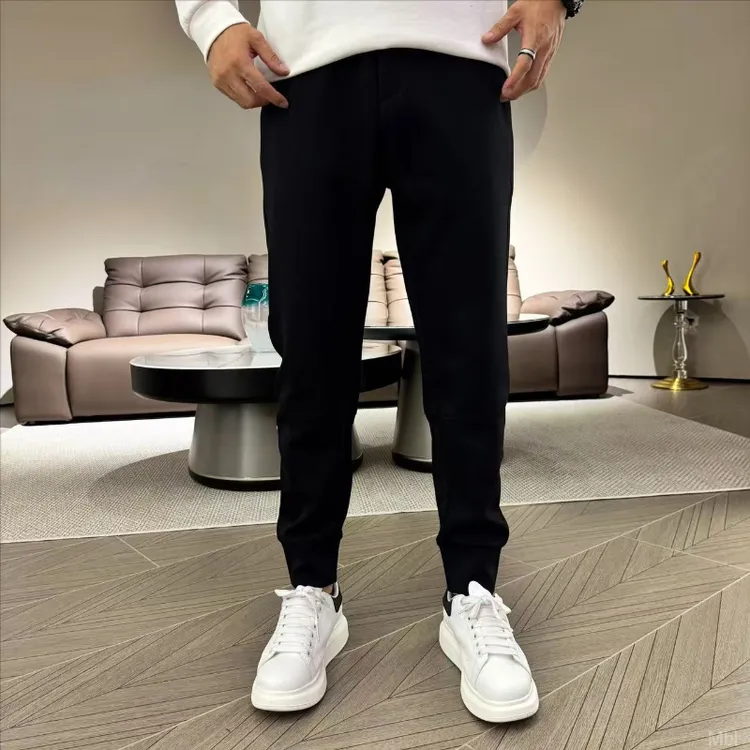潮流高级感裤子2025男士休闲裤男装款痞百搭运动裤卫裤冬季新款帅