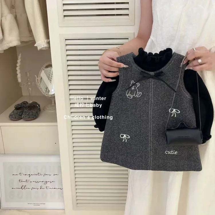 女童秋冬季连衣裙洋气新款加绒时髦背心2025新款儿童针织毛衣套装