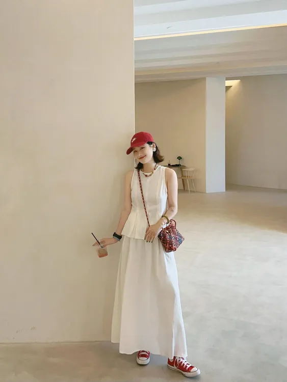 法式无袖背心上衣女夏季2025高级感气质显瘦半身裙绝美百搭套装