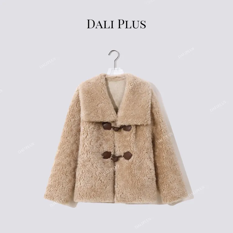 DALI PLUS“100羊毛手工盘扣颗粒毛外套”短款长袖外套-D5CH4681