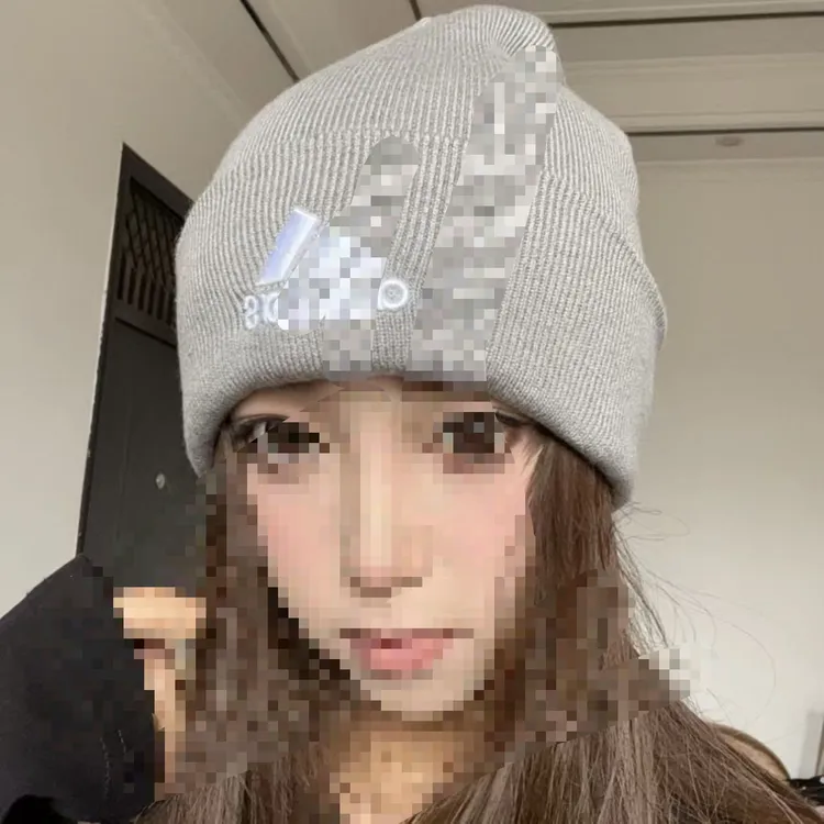 三道杠三叶子男女秋冬毛线针织套头冷帽 加厚保暖护耳瓜皮毛线帽