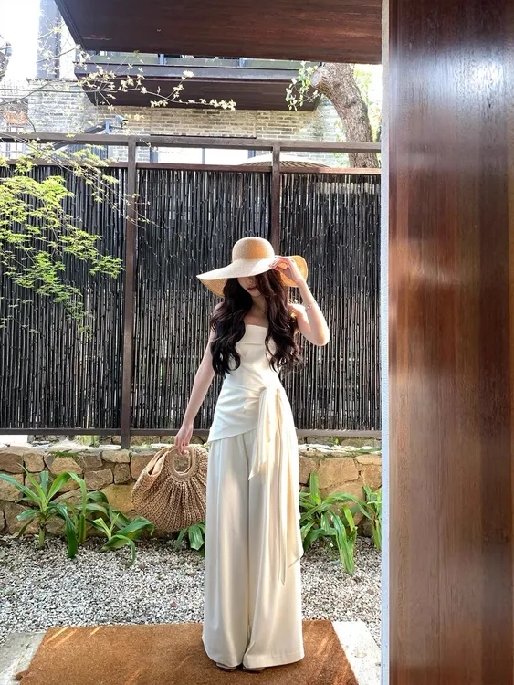 米兰假日 一字肩抹胸上衣女夏季休闲阔腿裤拖地裤气质两件套套装