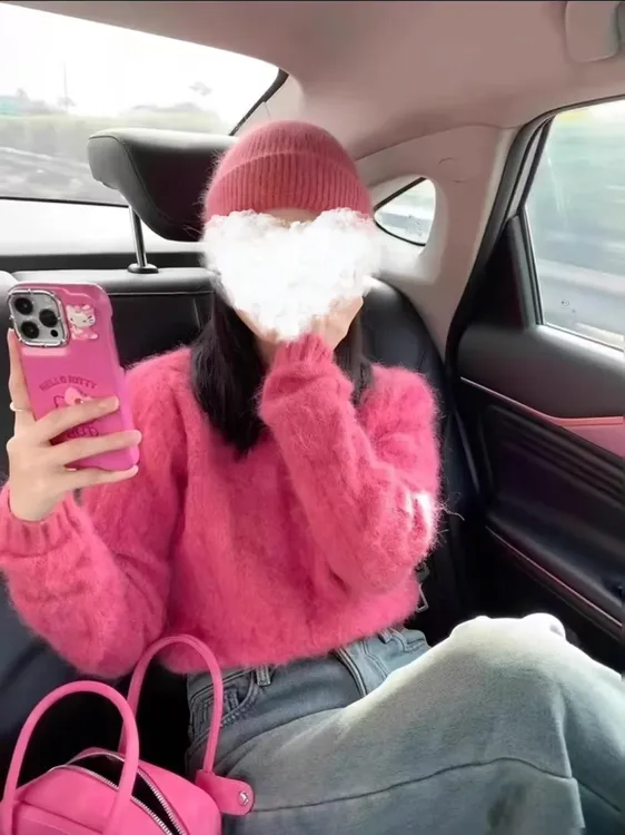 Moses Queen/魔西女王树莓粉色麻花圆领毛衣女秋冬多巴胺针织衫