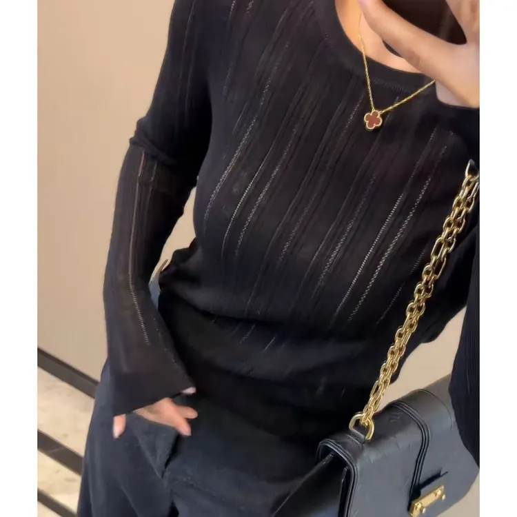 今年流行穿搭2025秋冬新款温柔风修身型打底针织衫褶皱长袖上衣