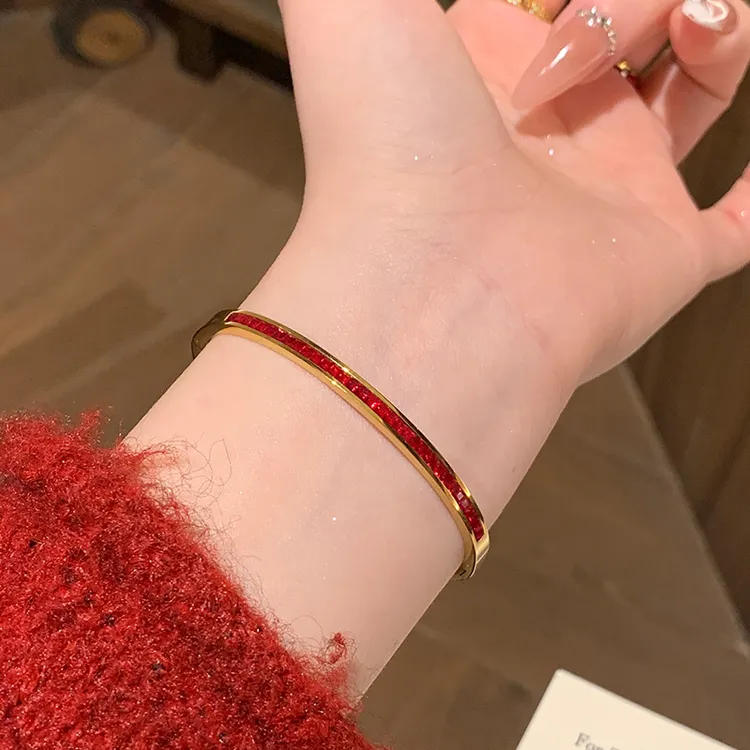 钛钢手镯 新年红~满天星手镯高级感手镯女款精致小众手串手环手饰