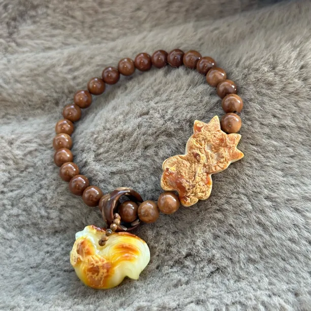 吉月蜜蜡花蜡小牛小鸡库克三合吉祥幸运手串