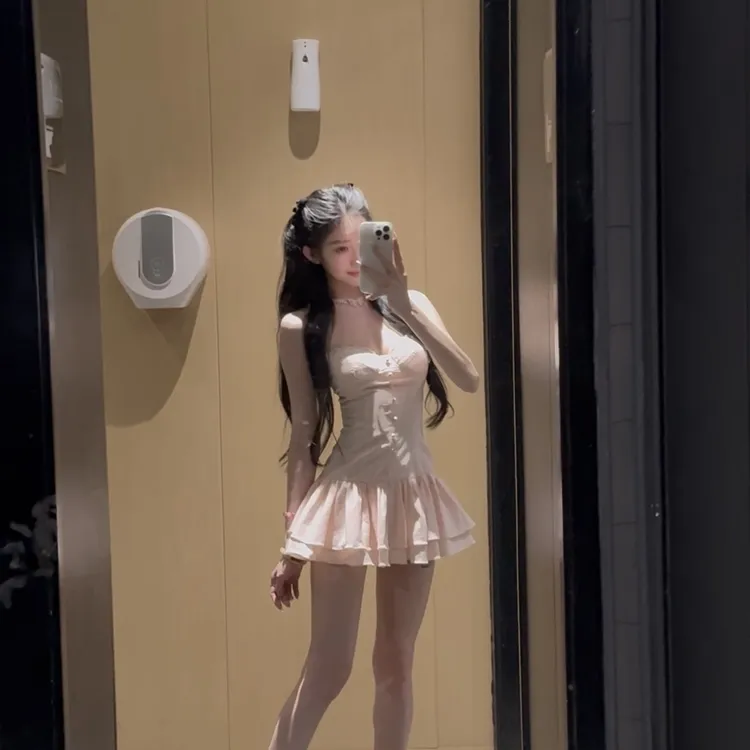 【樱梦浮春】法式纯欲风辣妹修身吊带女款连衣裙