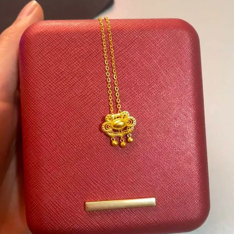 铜合金项链 项链女新款金色锁包坠子平安锁锁骨链520礼物送女朋友