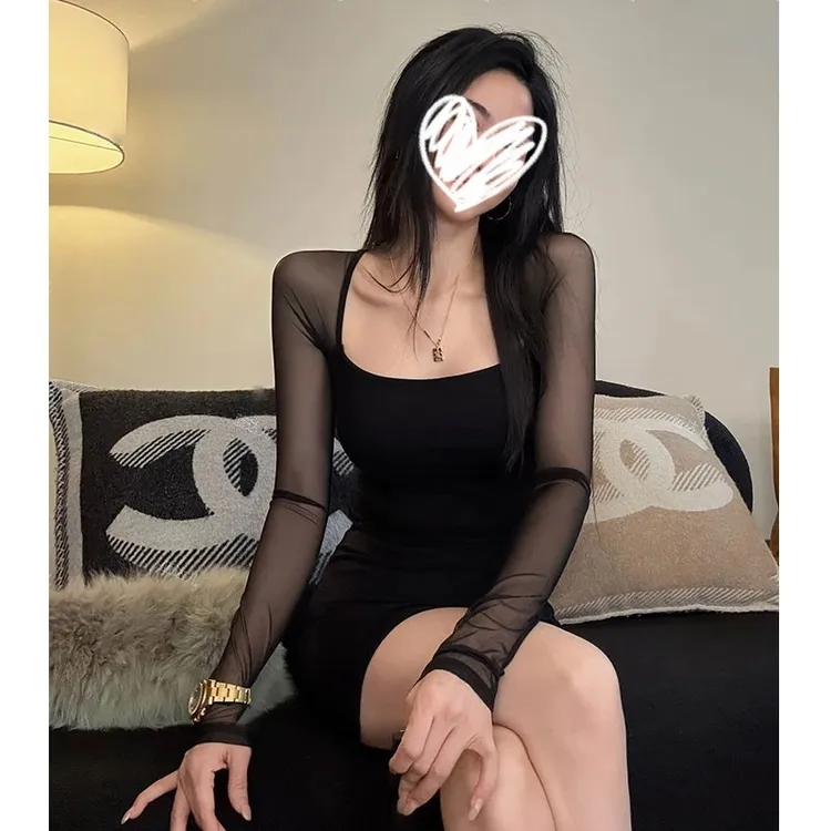 轻熟风辣妹露背网纱包臀裙子女秋季气质收腰显瘦设计感长袖连衣裙