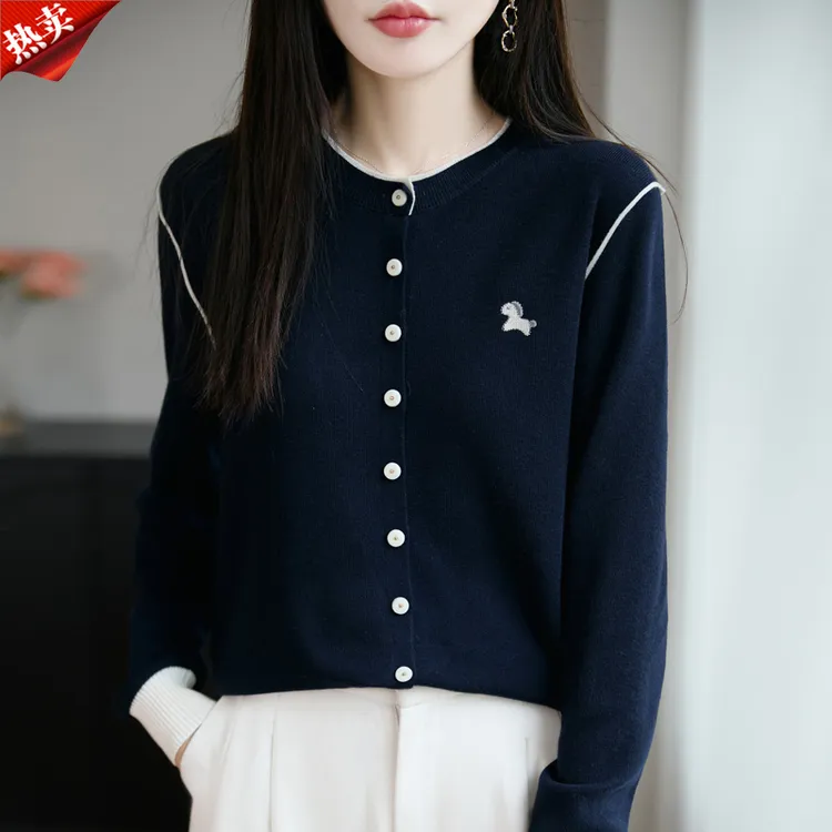 时尚品牌正品秋季新款刺绣百搭假两件圆领针织开衫时尚女士上衣