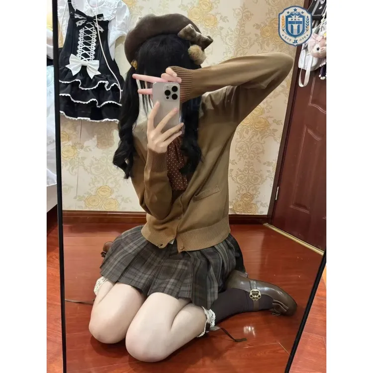 集英社正版原创焦糖可颂jk开衫马甲卡其色棕色毛衣宽松秋冬制服