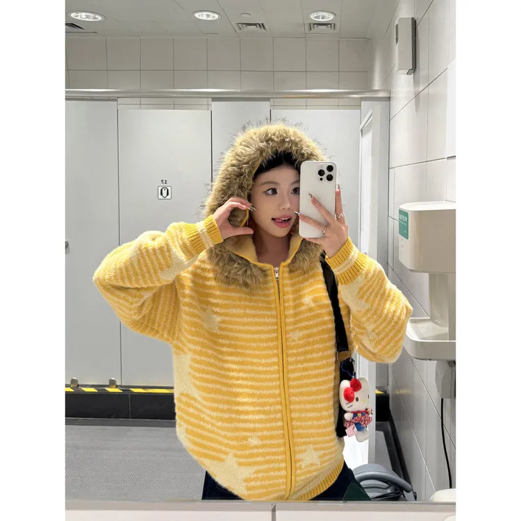 KOIISLE 美式复古条纹星星大毛领连帽毛衣慵懒厚外套女开衫秋冬
