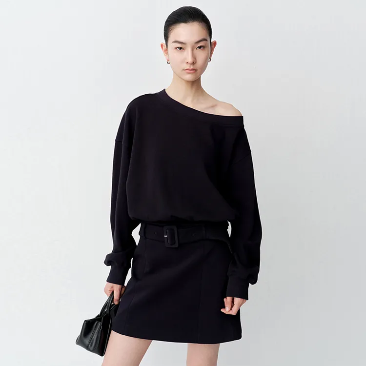 【卫衣】【商场同款新品】艾诺丝雅诗 时尚感斜肩上衣 AR833004