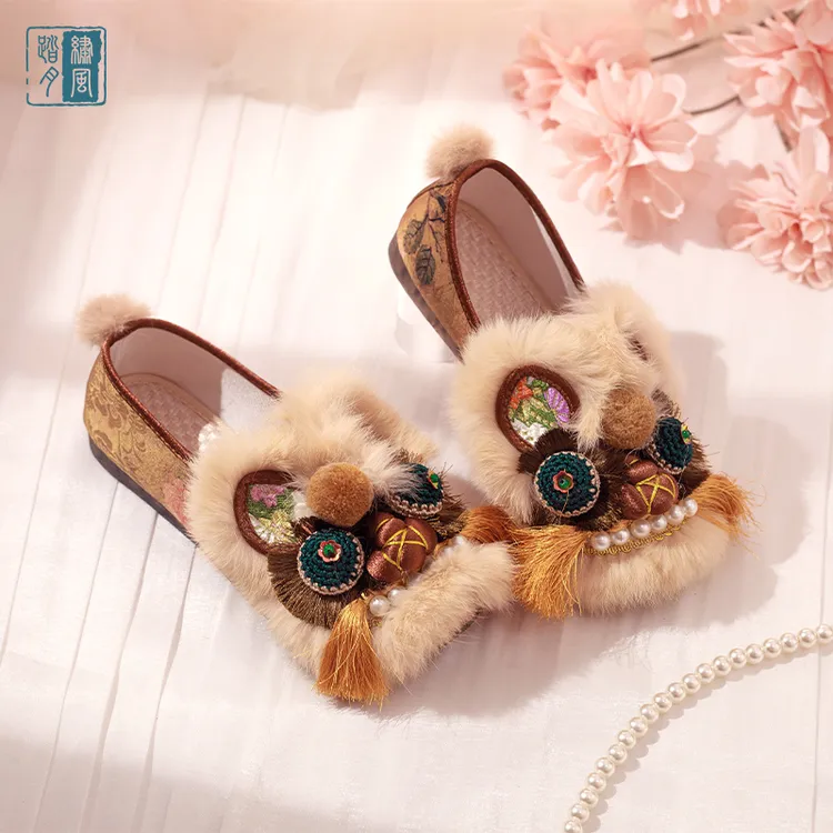 新款虎头鞋手工复古时尚单鞋刺绣中国风女鞋平底中式风老北京布鞋