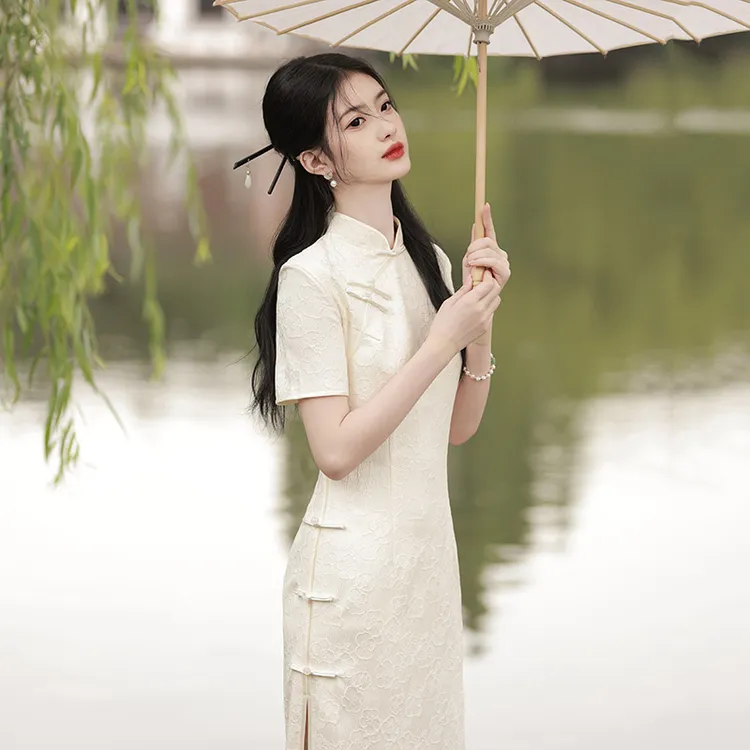 正肩八扣双层+书香气+白色国风中式长款改良旗袍年轻款D16459