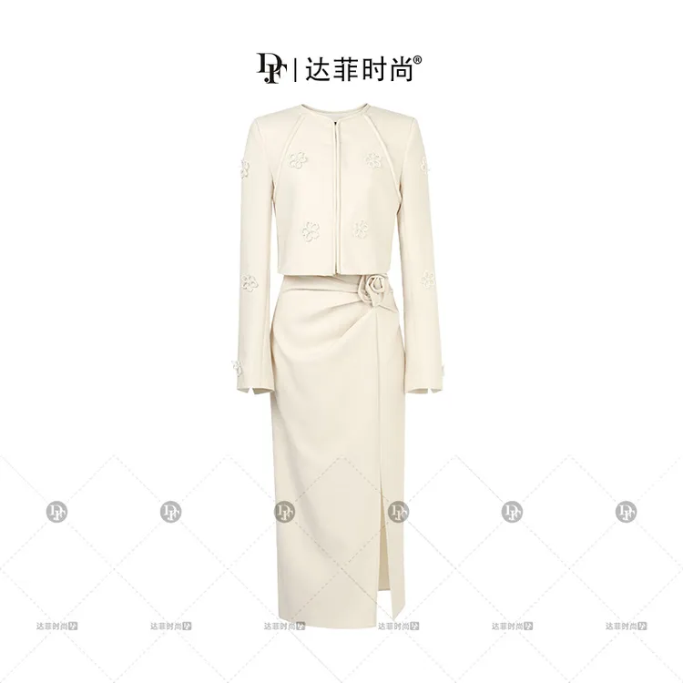 潮流-春季新款气质短款西装外套杏色优雅开衩半身裙一步裙D31995