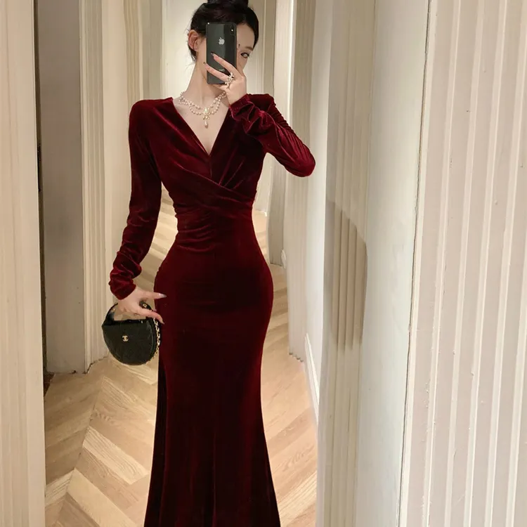 晚礼服2025秋冬修身新款气质红色金丝绒丝绒连衣裙鱼尾显瘦新年