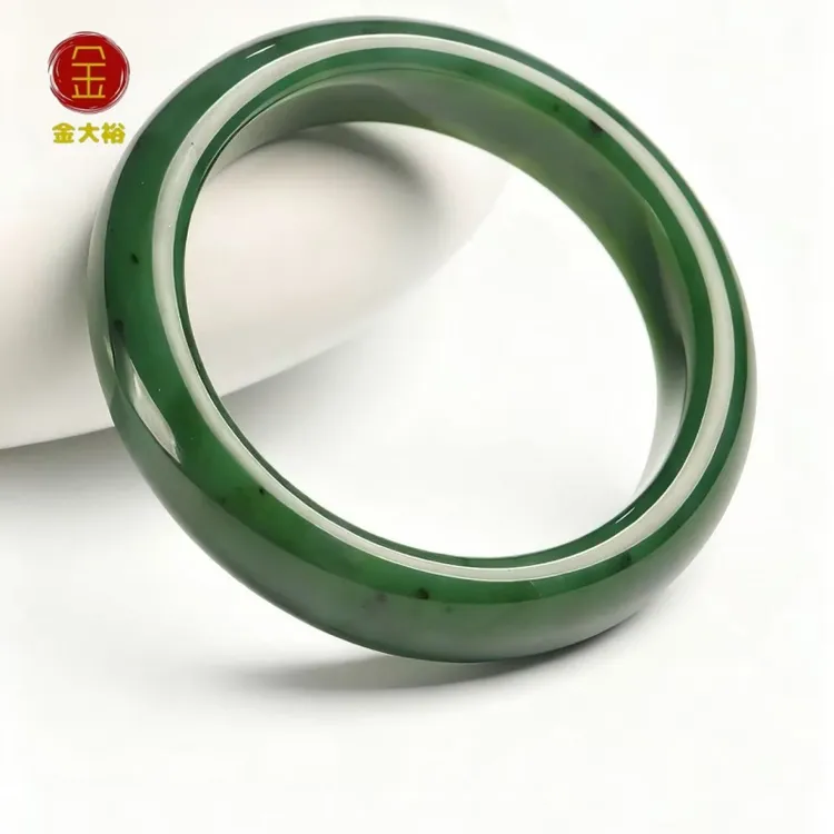 菠菜绿碧玉加宽适合妈妈佩戴手镯