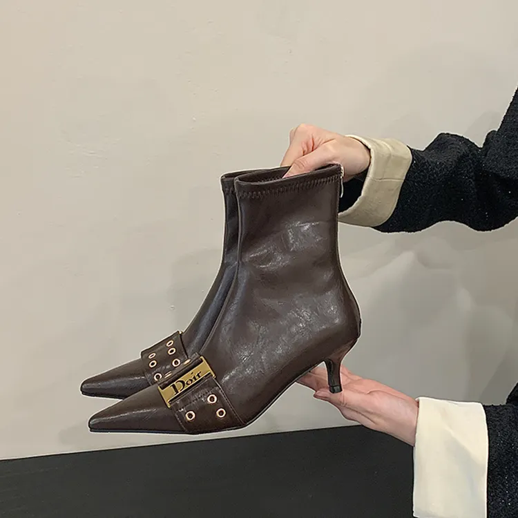 尖头短靴女2025秋冬季新款女靴气质细跟靴子百搭短筒瘦瘦靴高跟鞋