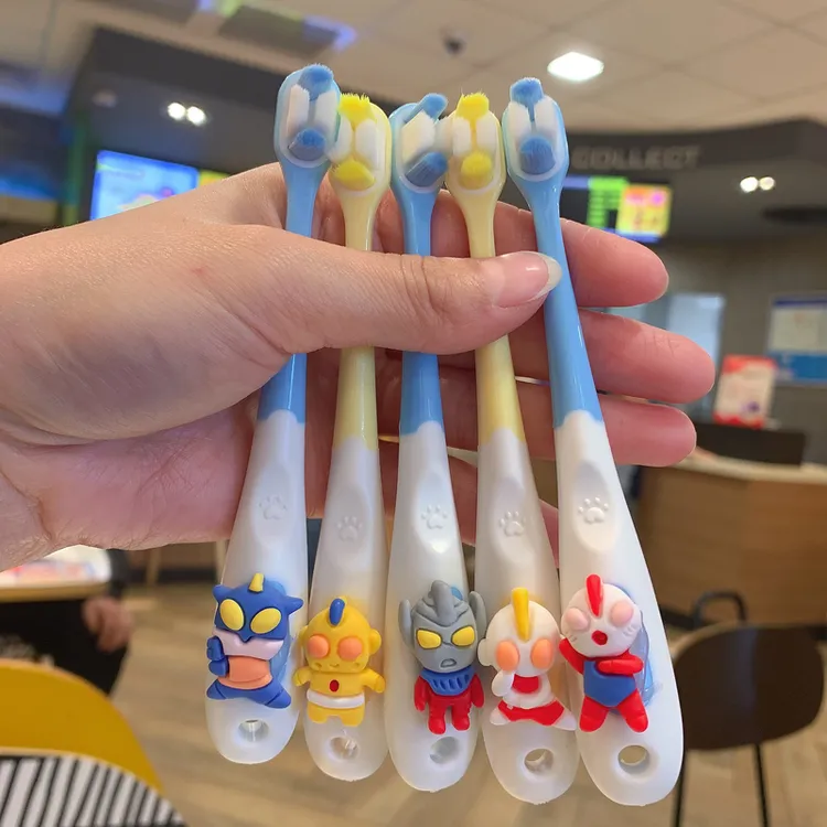 5支】万毛刷战斗超人儿童软毛牙刷男孩女孩3-6-10岁乳牙护齿护龈刷