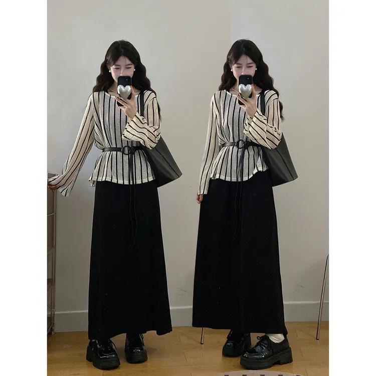 MO88ZSPF大码女装胖mm秋季一整套宽松长袖上衣背带裙遮肚子两件套