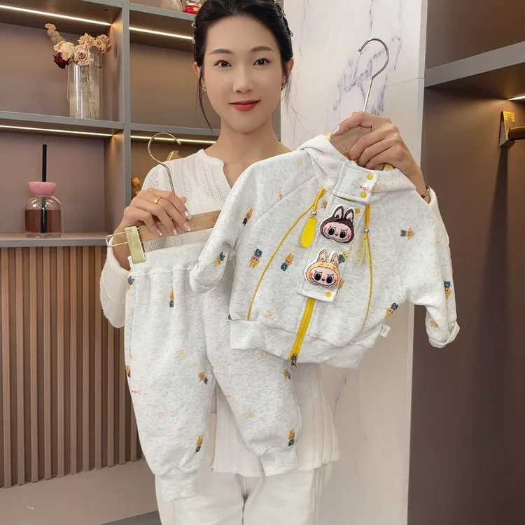 春秋款拉布布两件套男女宝宝时尚可爱高级爆款婴幼儿童装外出服