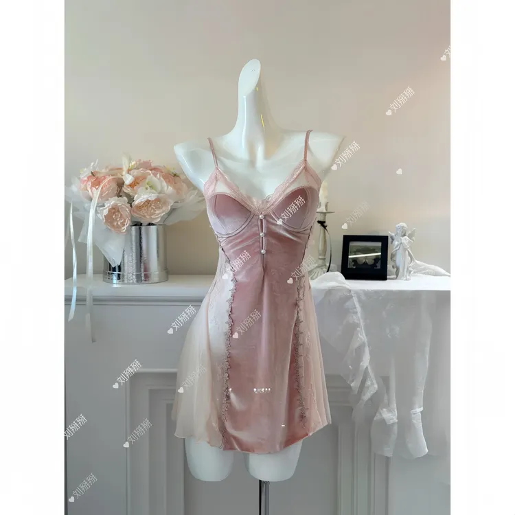 刘掰掰【云端霓裳】法式爆款蕾丝一体式胸垫无钢圈轻奢半身裙居家服