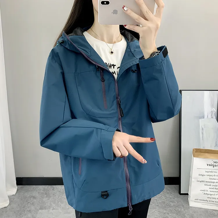 新款外套2025春秋季女冲锋衣女洋气户外显瘦防风衣情侣工装夹克男