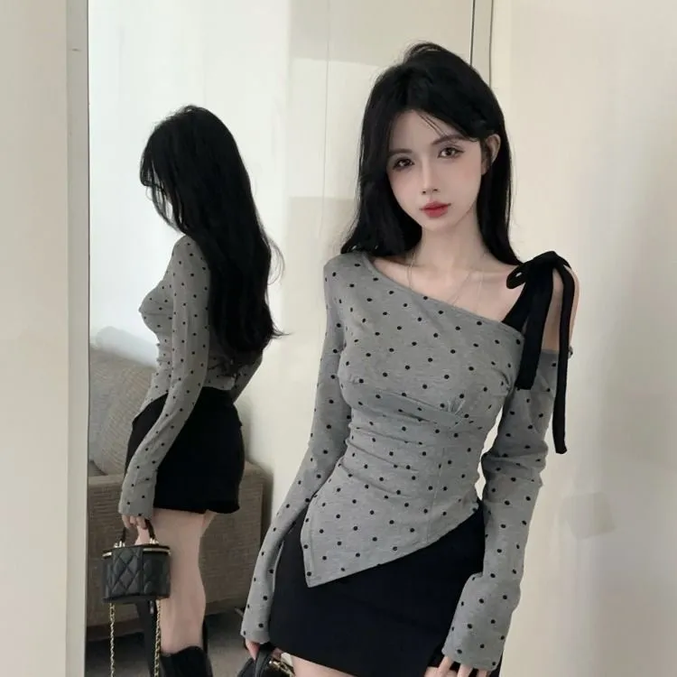 灰色长袖波点T恤性感辣妹